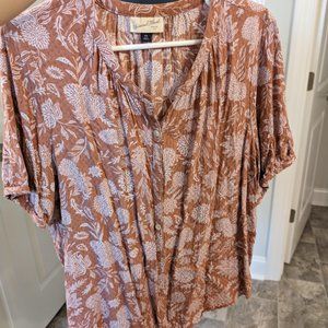 Universal Thread button up shirt